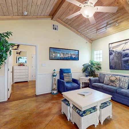 Sail Away At Pirate'S Bay Unit 113 Appartement Port Aransas Buitenkant foto