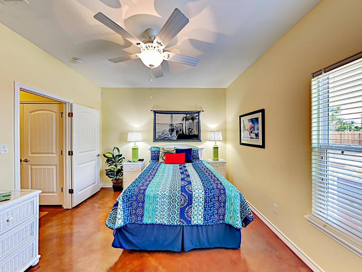 Sail Away At Pirate'S Bay Unit 113 Appartement Port Aransas Buitenkant foto