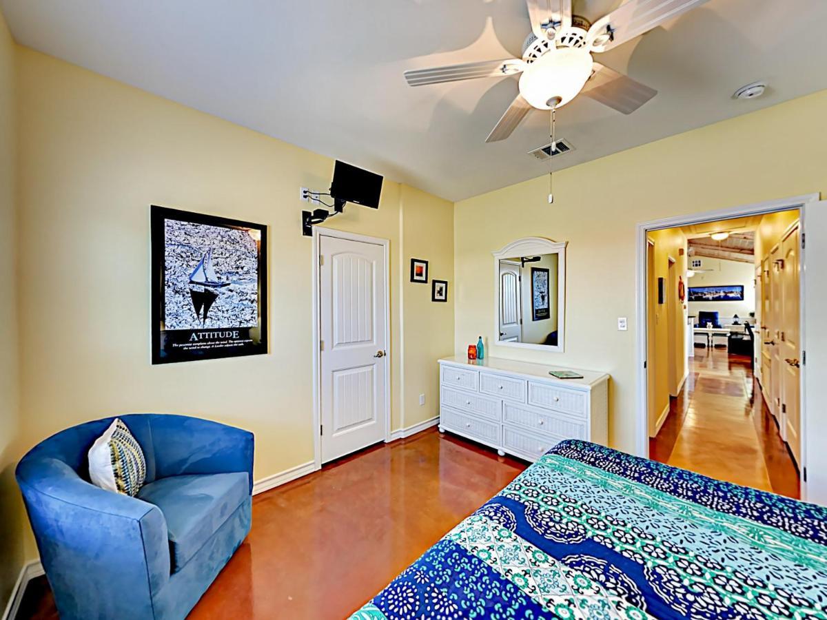 Sail Away At Pirate'S Bay Unit 113 Appartement Port Aransas Buitenkant foto