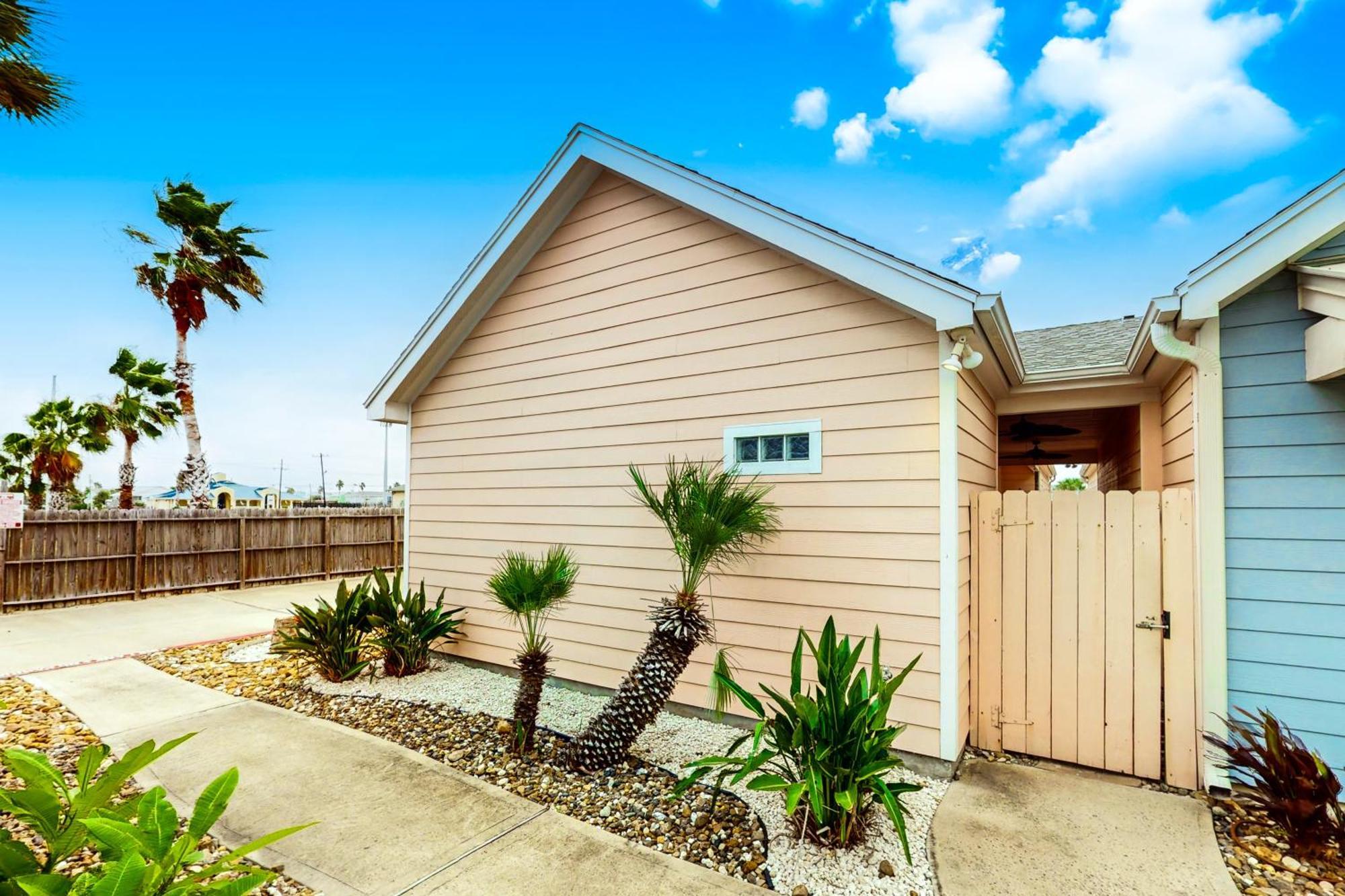 Sail Away At Pirate'S Bay Unit 113 Appartement Port Aransas Buitenkant foto